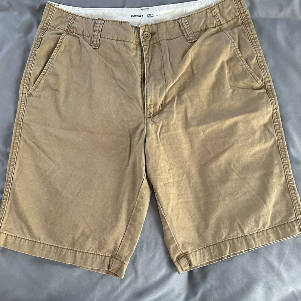 Old Navy Men's Tan Shorts